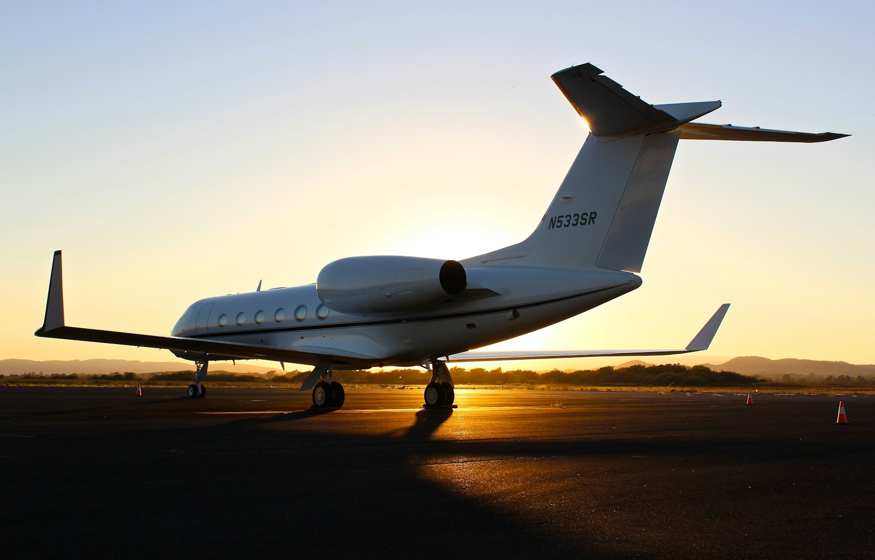 Illustrative business jet photography for Embraer Praetor 600