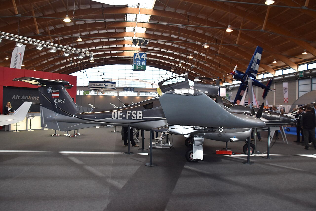 Diamond DA62 based in Québec, Canada